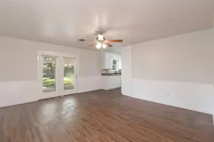 4924 Melinda Dr, Forest Hill, TX 76119 - Photo 8