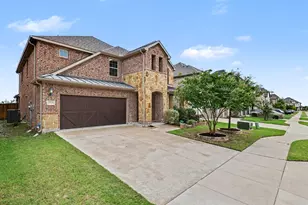 2317 Willow Garden Dr, Little Elm, TX 75068 - Photo 2