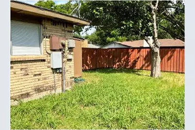 2833 Emberwood Drive, Garland, TX 75043 - Photo 14