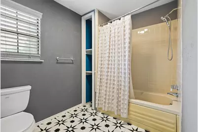 204 E Avenue D, Garland, TX 75040 - Photo 18