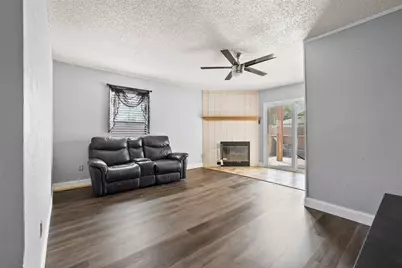 204 E Avenue D, Garland, TX 75040 - Photo 10