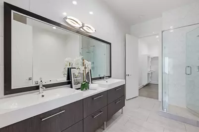 1815 Browder Street #E, Dallas, TX 75215 - Photo 8