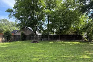110 Yorke St, Mt Pleasant, TX 75455 - Photo 8
