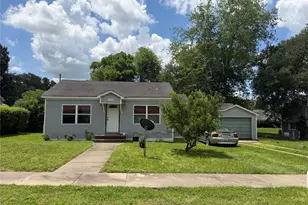 110 Yorke St, Mt Pleasant, TX 75455 - Photo 2