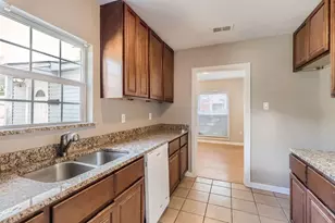 224 E Boyd St, Bonham, TX 75418 - Photo 4