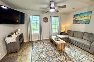 124 Oakwood St, Chico, TX 76431 - Photo 8