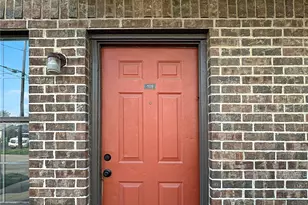 922 Fannin St, Denton, TX 76201 - Photo 2