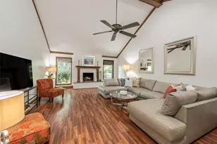 2253 Farrington Ln, Hurst, TX 76054 - Photo 8