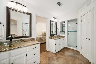 2253 Farrington Ln, Hurst, TX 76054 - Photo 16