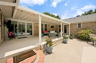 2253 Farrington Ln, Hurst, TX 76054 - Photo 24