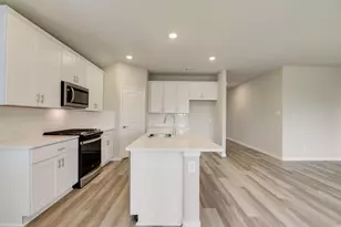 240 Teton St, Greenville, TX 75402 - Photo 10
