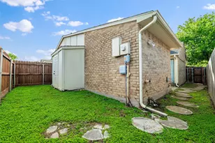 7254 Pineberry Rd, Dallas, TX 75249 - Photo 32