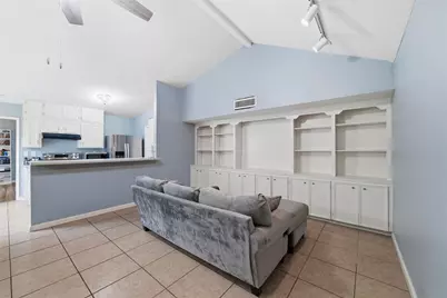 7254 Pineberry Road, Dallas, TX 75249 - Photo 6
