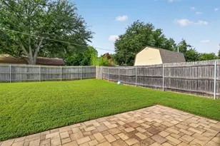 1212 Manning St, Benbrook, TX 76126 - Photo 14