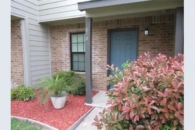 818 W Collins Street, Denton, TX 76201 - Photo 2