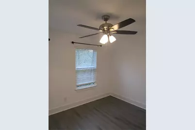 818 W Collins Street, Denton, TX 76201 - Photo 12