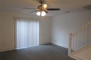 818 W Collins St, Denton, TX 76201 - Photo 4