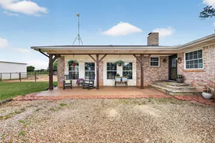 1102 Old Base Rd, Aurora, TX 76078 - Photo 4