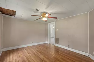 829 W 9th St, Bonham, TX 75418 - Photo 10