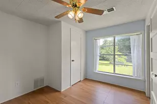 829 W 9th St, Bonham, TX 75418 - Photo 20