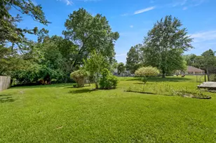 829 W 9th St, Bonham, TX 75418 - Photo 4