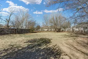 807 Adkins St, Bowie, TX 76230 - Photo 24