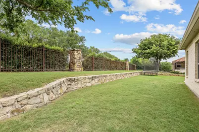 8621 Colina Terrace, Benbrook, TX 76126 - Photo 30