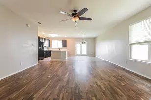 9109 Cranston Ct, Providence Village, TX 76227 - Photo 6