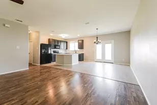 9109 Cranston Ct, Providence Village, TX 76227 - Photo 4