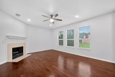1060 Westbrook Court, Grand Prairie, TX 75052 - Photo 8