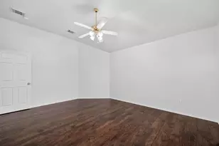 1060 Westbrook Ct, Grand Prairie, TX 75052 - Photo 32
