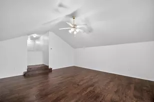 1060 Westbrook Ct, Grand Prairie, TX 75052 - Photo 6
