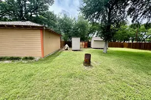 10803 Leota Dr, Dallas, TX 75217 - Photo 36