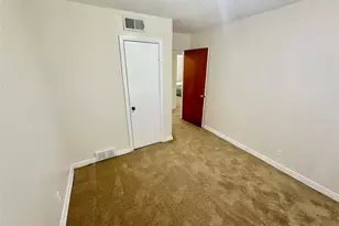 10803 Leota Dr, Dallas, TX 75217 - Photo 18