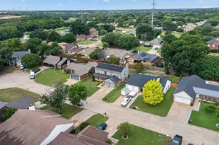 4349 Winchester Ct, Grand Prairie, TX 75052 - Photo 30