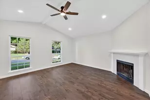 428 Dollins St, Cedar Hill, TX 75104 - Photo 2