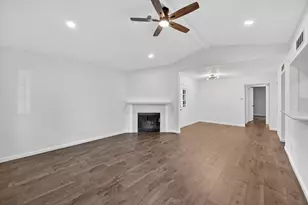 428 Dollins St, Cedar Hill, TX 75104 - Photo 8