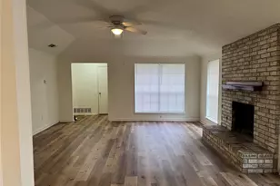 2217 Woodcreek, Carrollton, TX 75006 - Photo 10