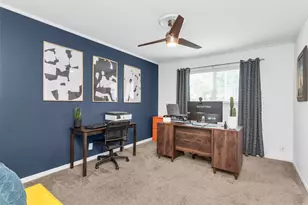 9744 Wisterwood Dr, Dallas, TX 75238 - Photo 16