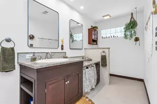 9744 Wisterwood Dr, Dallas, TX 75238 - Photo 14