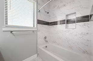 204 N Getzendaner St, Waxahachie, TX 75165 - Photo 18