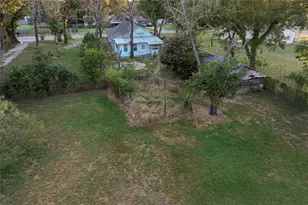 2720 S 2nd St, Waco, TX 76706 - Photo 10