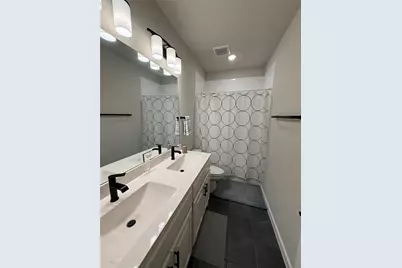 2561 Four Roses Drive, Lewisville, TX 75056 - Photo 10