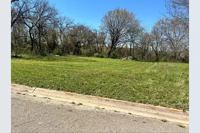 1103 Field Street, Gainesville, TX 76240 - Photo 2