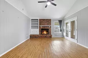 1323 Hemphill Dr, Cleburne, TX 76033 - Photo 18