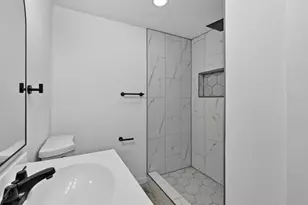 2402 E Overton Rd, Dallas, TX 75216 - Photo 16