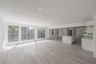 2402 E Overton Rd, Dallas, TX 75216 - Photo 32