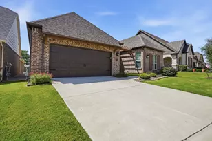 2908 Esplanade Blvd, Mansfield, TX 76063 - Photo 2