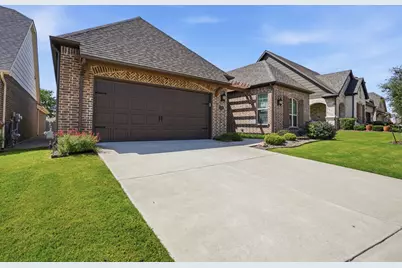 2908 Esplanade Boulevard #2908, Mansfield, TX 76063 - Photo 2