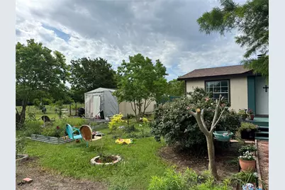 5631 Hillcrest Drive, Farmersville, TX 75442 - Photo 4